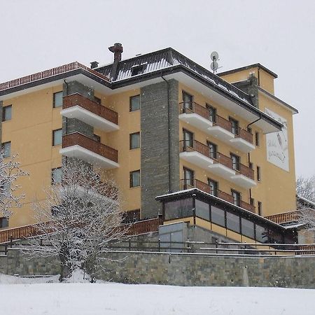 Hotel Miravalle Саузе-д'Ульс Экстерьер фото