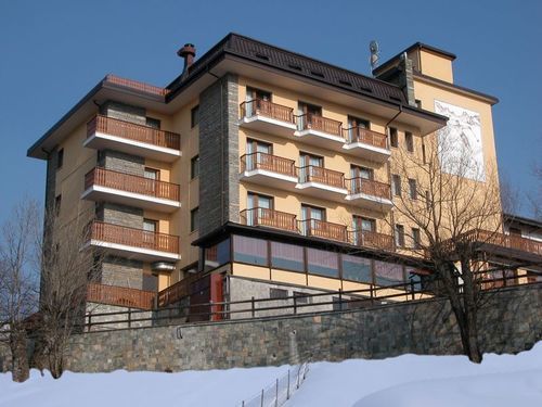 Hotel Miravalle Саузе-д'Ульс Экстерьер фото