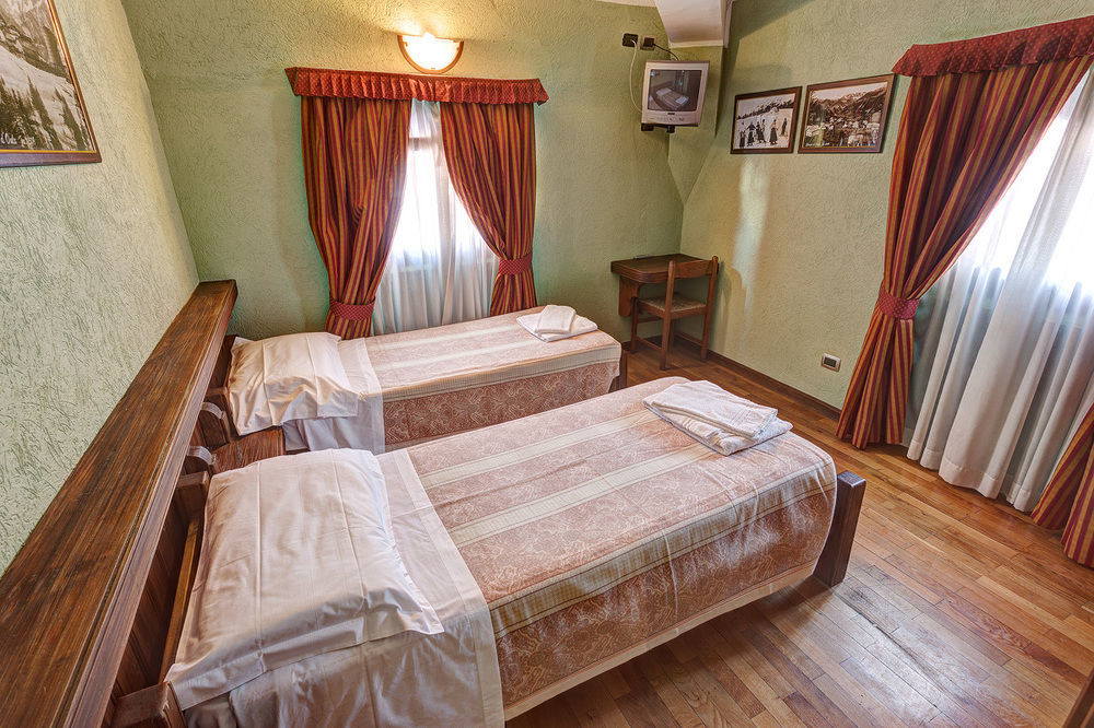 Hotel Miravalle Саузе-д'Ульс Экстерьер фото